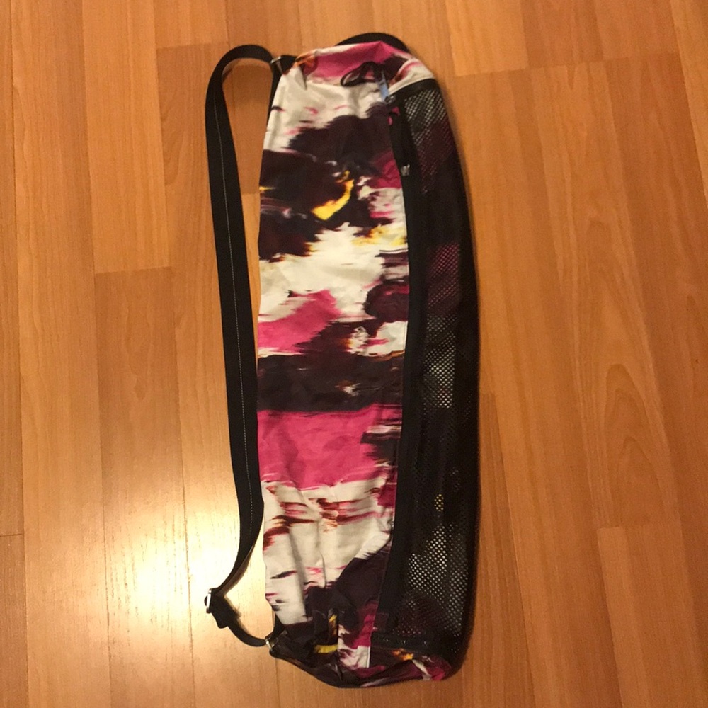 Lululemon Yoga Bag - Practically new!